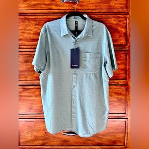 Lululemon men’s shirt, never worn